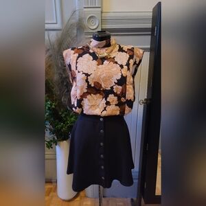 Floral sleeveless blouse